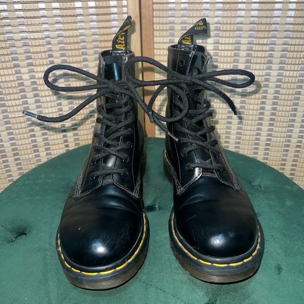 Doc Martens 1460 Lace Up Combat Boots in Black Smooth Leather, Size 8 - Picture 3 of 10